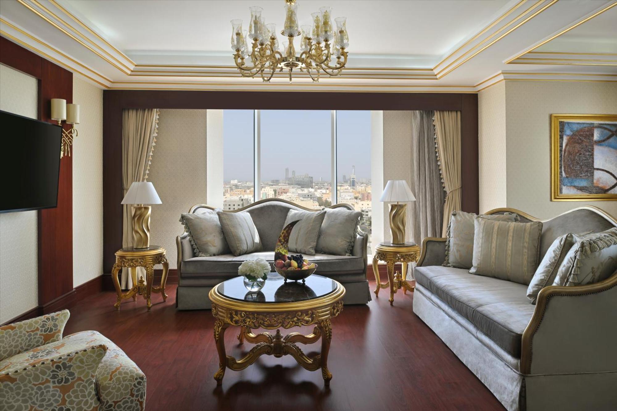 Mövenpick Hotel City Star Jidda Exteriör bild A suite at the Ritz-Carlton, Riyadh
